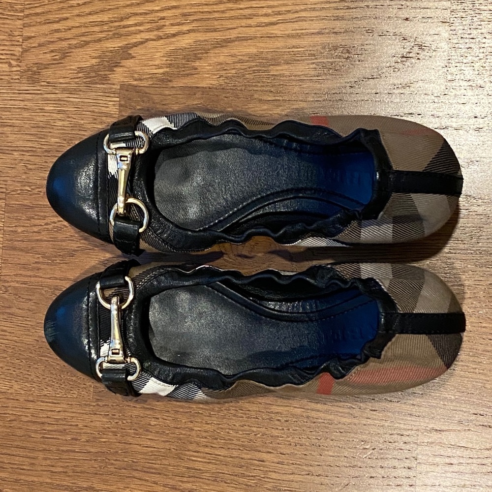 Burberry Ballet Flats Excellent Condition